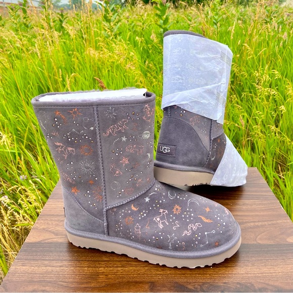 UGG Shoes - UGG Classic Zodiac Short